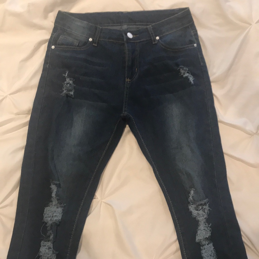 Women’s Distressed Jeans